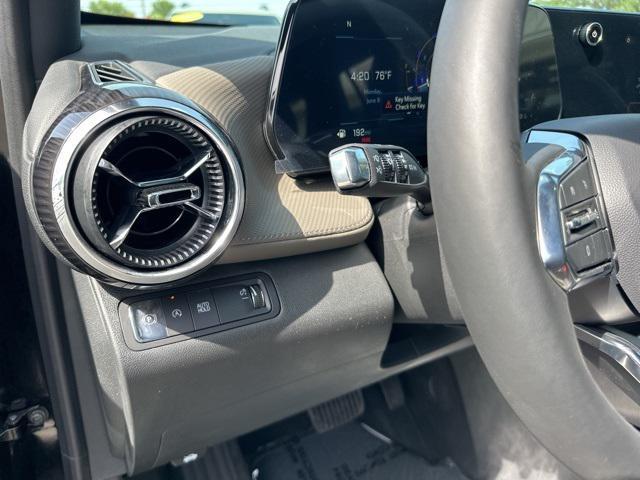 new 2026 Chevrolet Equinox car, priced at $31,084