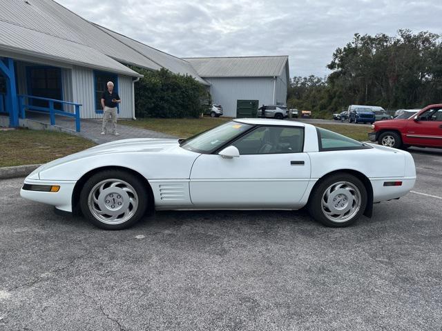 used 1992 Chevrolet Corvette car, priced at $14,885