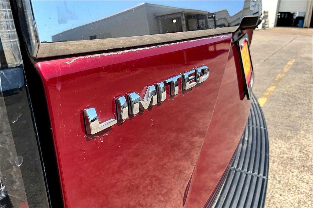 used 2019 Ford Expedition car, priced at $22,800