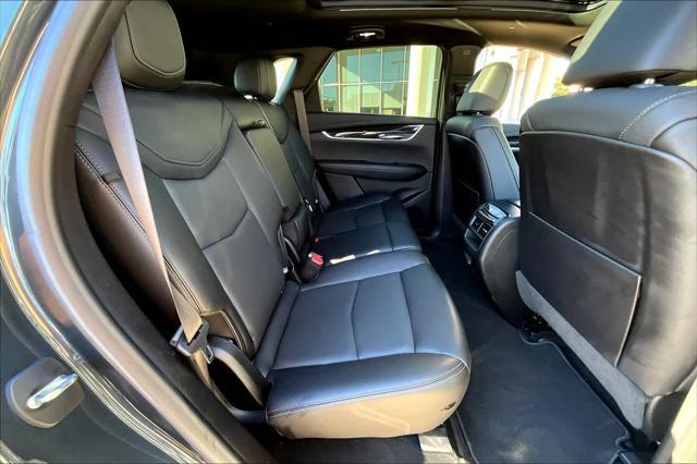 used 2021 Cadillac XT5 car, priced at $30,388