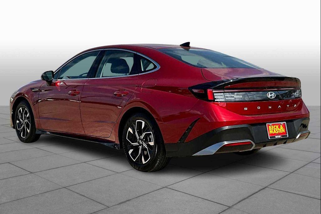 used 2025 Hyundai Sonata car, priced at $23,400