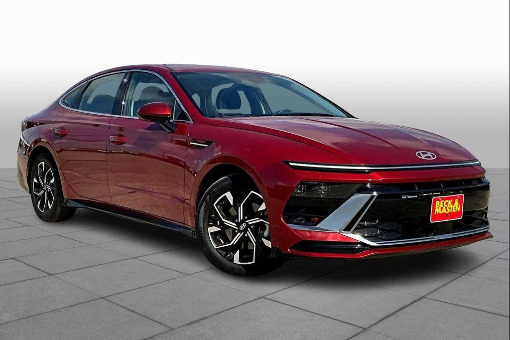 used 2025 Hyundai Sonata car, priced at $23,400