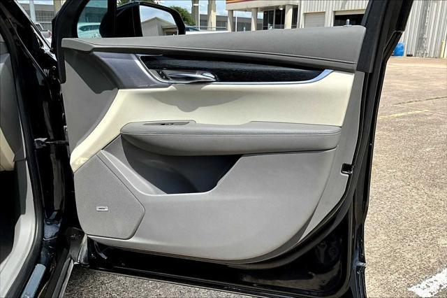used 2020 Cadillac XT6 car, priced at $26,853