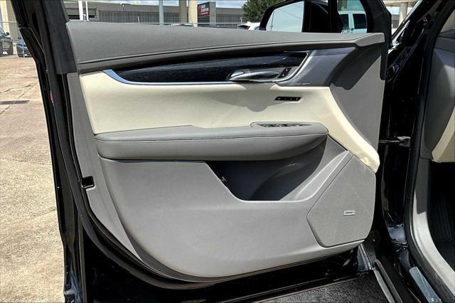 used 2020 Cadillac XT6 car, priced at $26,853