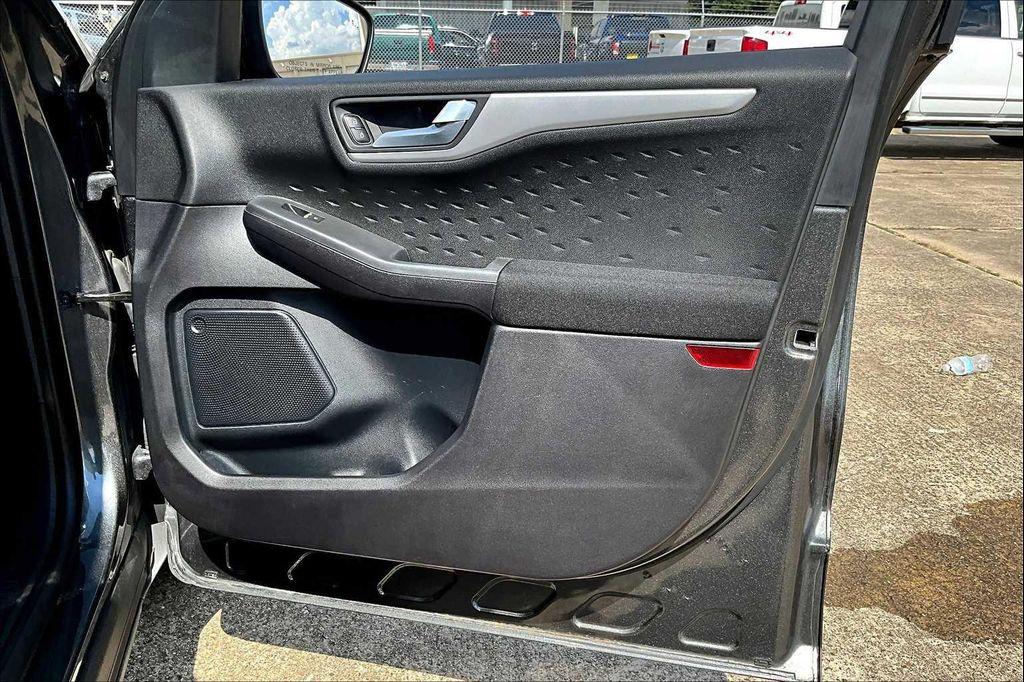 used 2020 Ford Escape car, priced at $13,900