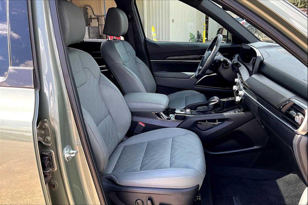 used 2024 Kia Telluride car, priced at $41,400