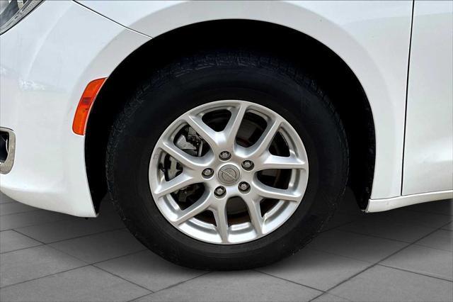 used 2020 Chrysler Pacifica car, priced at $21,900
