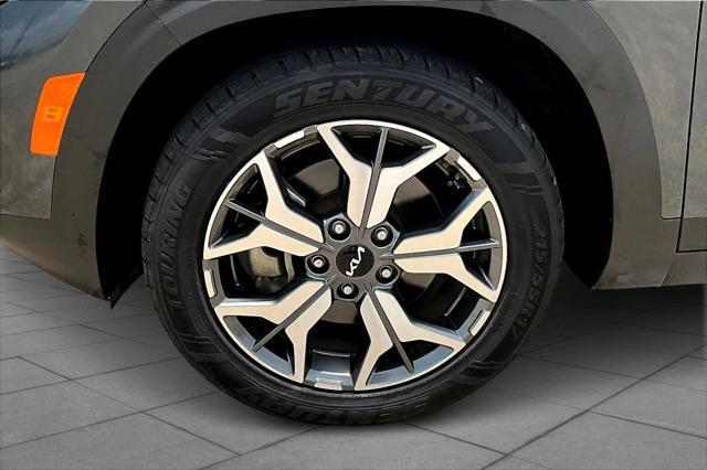 used 2023 Kia Seltos car, priced at $22,994