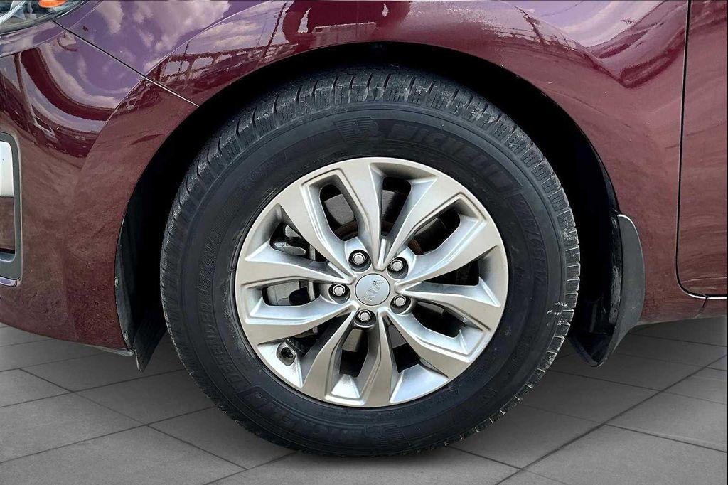used 2019 Kia Sedona car, priced at $13,900