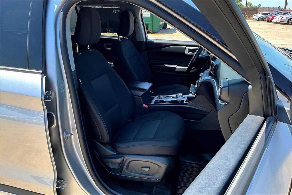 used 2022 Ford Explorer car, priced at $28,900