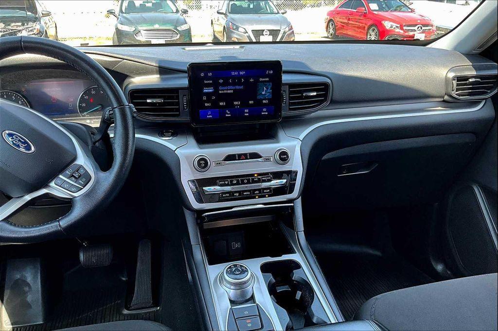used 2022 Ford Explorer car, priced at $28,900