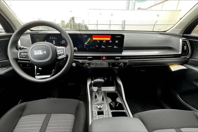 used 2025 Kia Sorento car, priced at $29,900