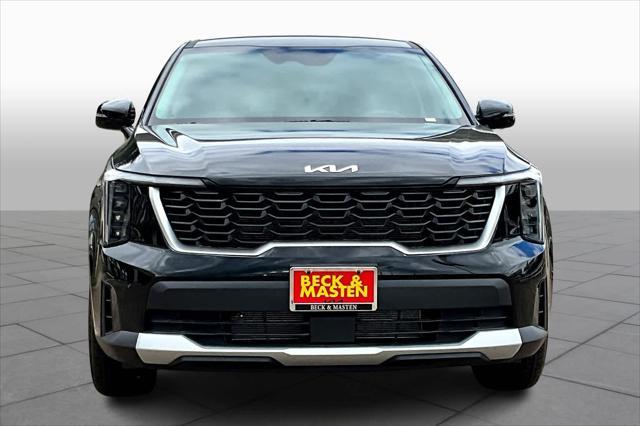 used 2025 Kia Sorento car, priced at $29,900