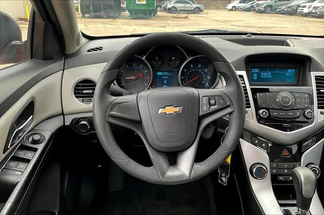 used 2014 Chevrolet Cruze car, priced at $6,400