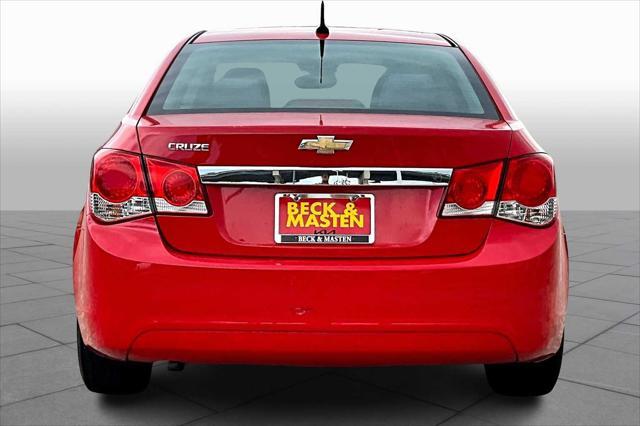 used 2014 Chevrolet Cruze car, priced at $6,400