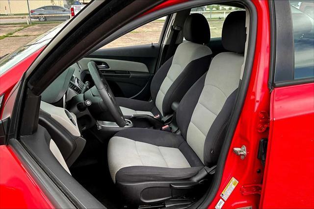used 2014 Chevrolet Cruze car, priced at $6,400