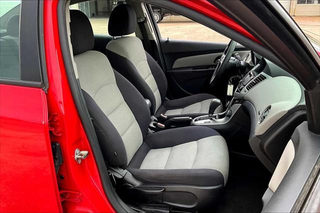 used 2014 Chevrolet Cruze car, priced at $6,400