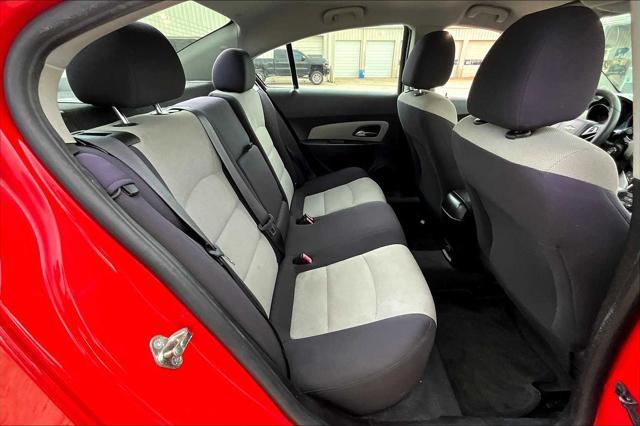 used 2014 Chevrolet Cruze car, priced at $6,400