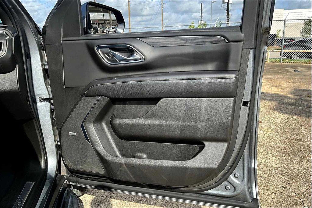 used 2021 GMC Yukon car, priced at $38,400