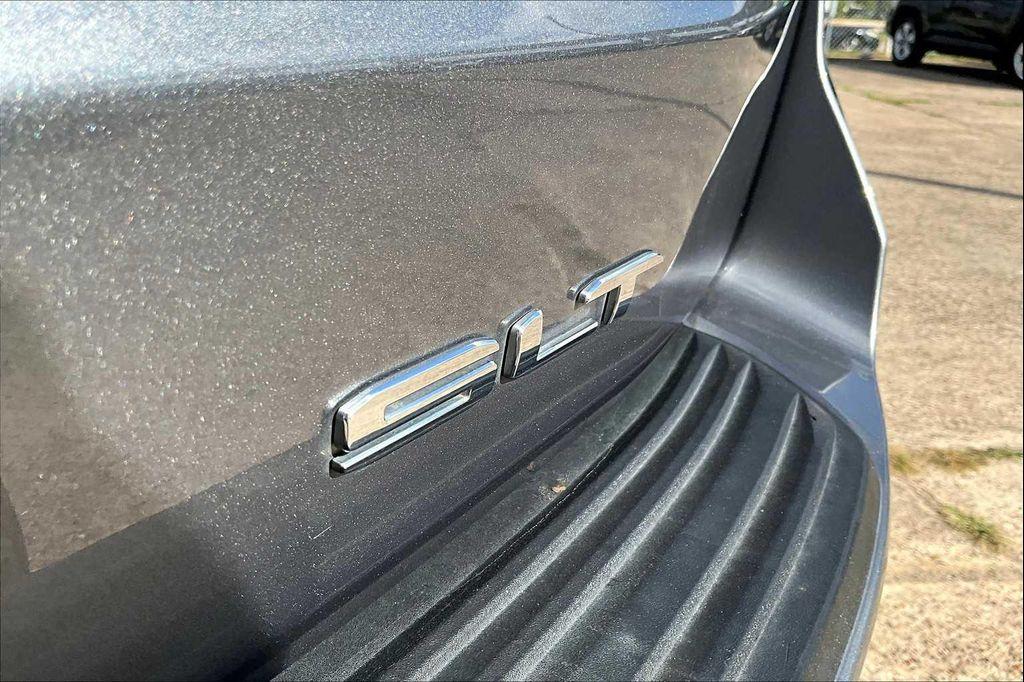 used 2021 GMC Yukon car, priced at $38,400