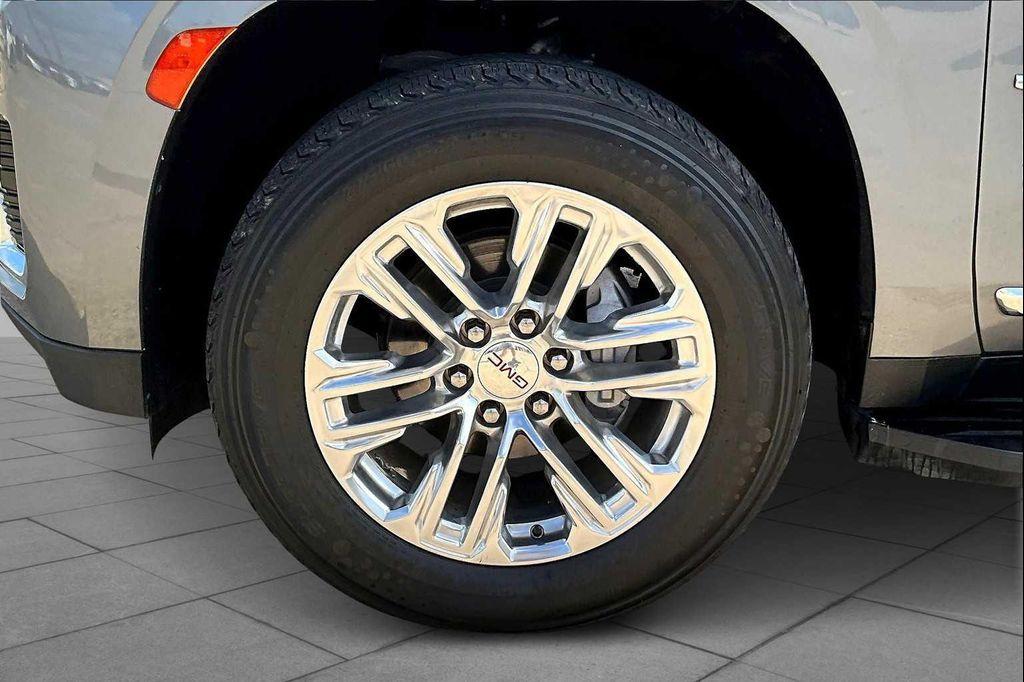 used 2021 GMC Yukon car, priced at $38,400