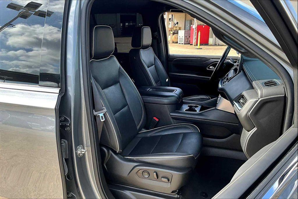 used 2021 GMC Yukon car, priced at $38,400