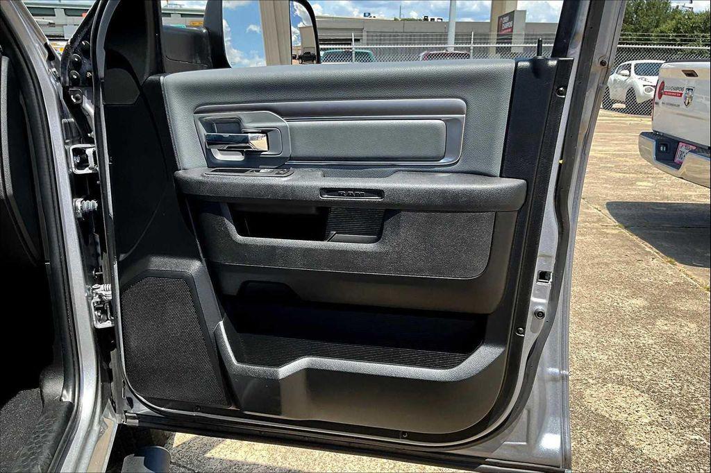 used 2022 Ram 1500 Classic car, priced at $26,900