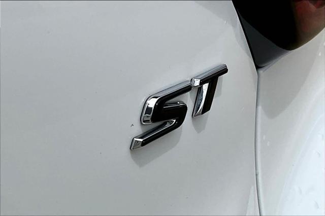 used 2024 Buick Encore GX car, priced at $24,400