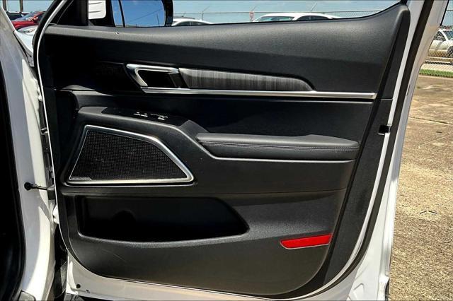 used 2023 Kia Telluride car, priced at $38,900