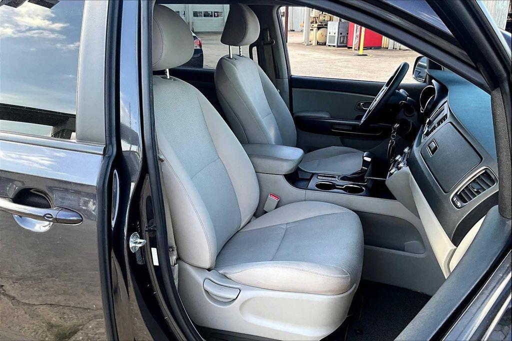 used 2020 Kia Sedona car, priced at $17,900