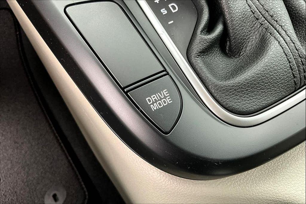 used 2024 Kia Soul car, priced at $17,987