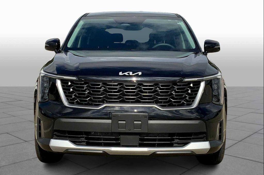 used 2025 Kia Sorento car, priced at $28,900