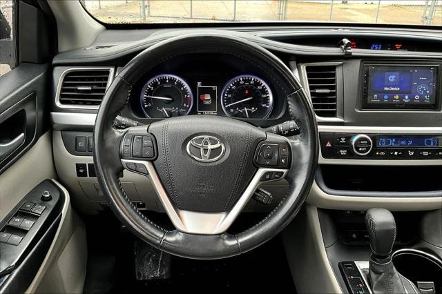 used 2017 Toyota Highlander car, priced at $18,888