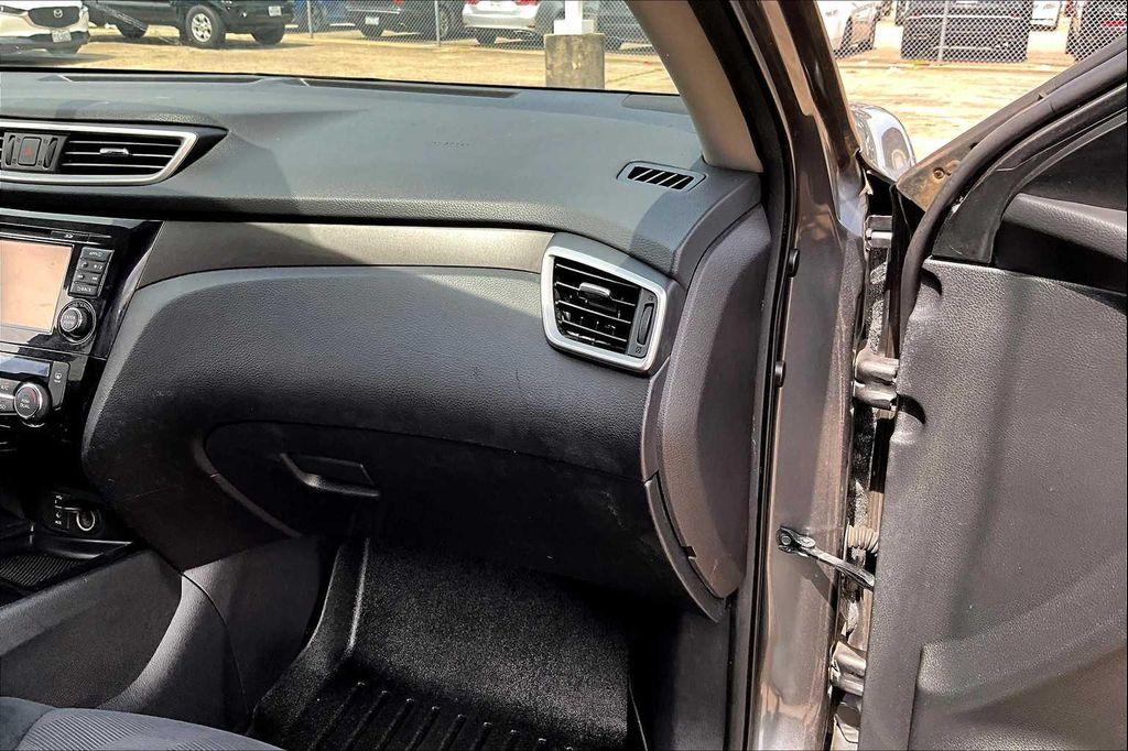 used 2016 Nissan Rogue car, priced at $8,400