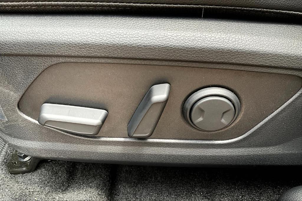 new 2024 Kia Sportage Plug-In Hybrid car, priced at $44,727