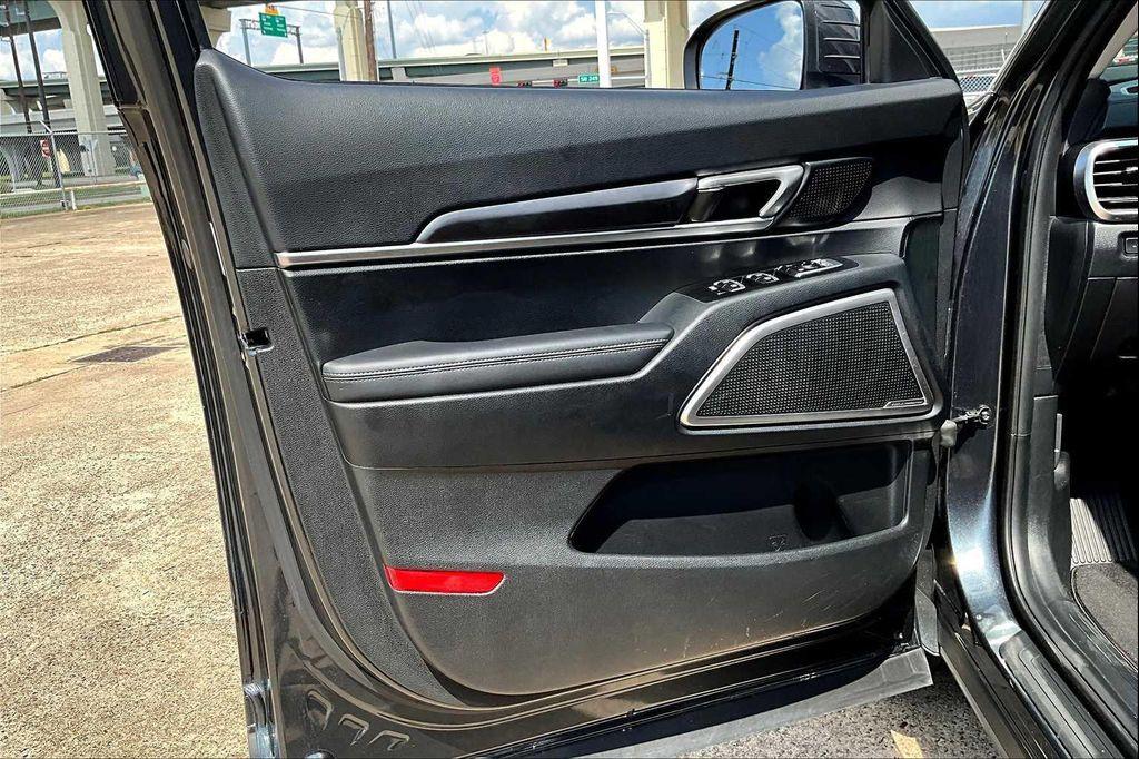 used 2024 Kia Telluride car, priced at $35,747