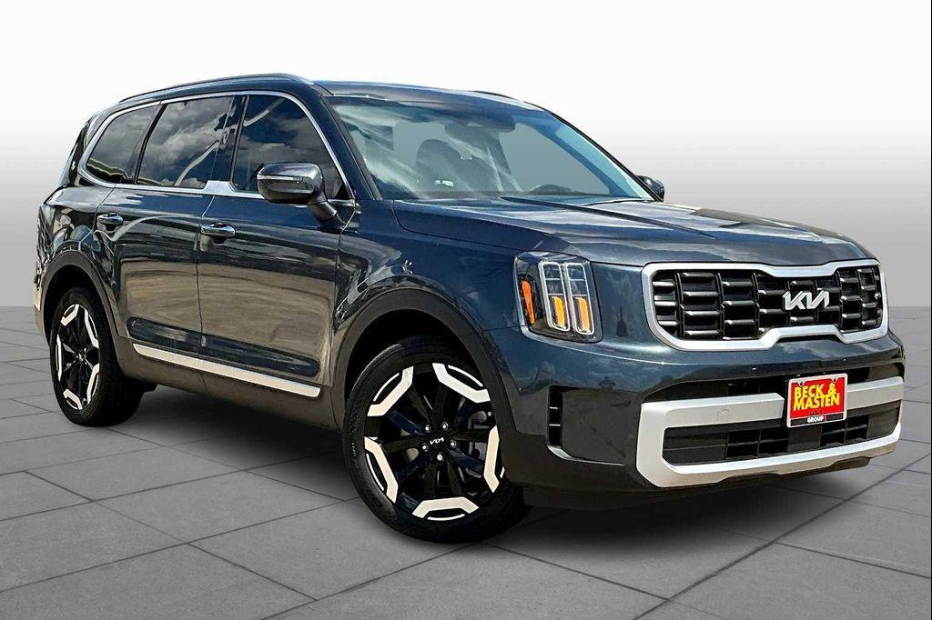 used 2024 Kia Telluride car, priced at $35,747