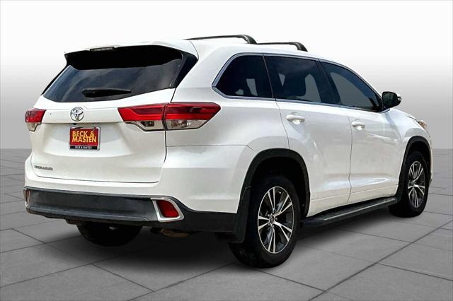 used 2017 Toyota Highlander car, priced at $17,912