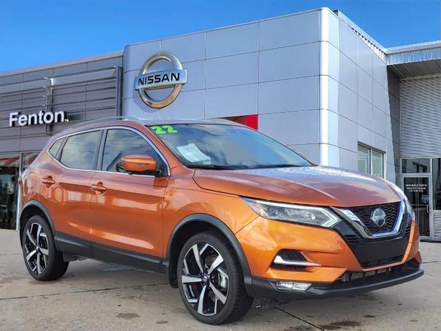 used 2022 Nissan Rogue Sport car, priced at $27,497