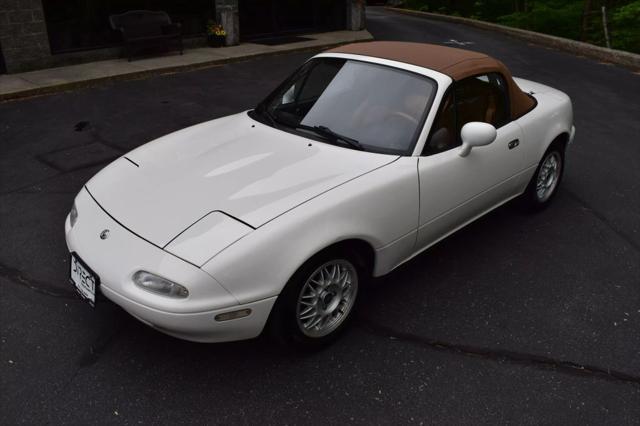 used 1995 Mazda MX-5 Miata car, priced at $8,895