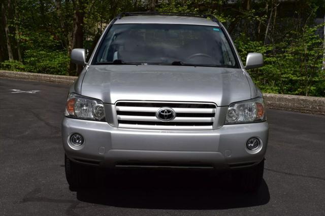 used 2006 Toyota Highlander car, priced at $12,990