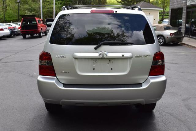 used 2006 Toyota Highlander car, priced at $12,990