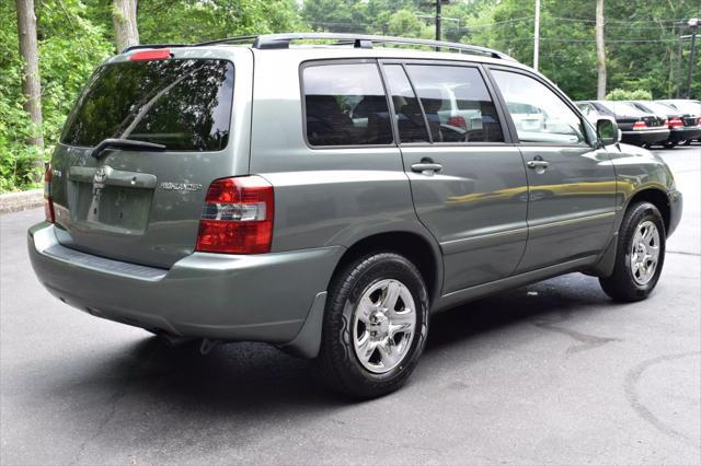 used 2006 Toyota Highlander car, priced at $11,990