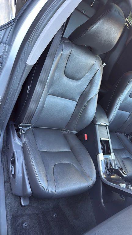 used 2016 Volvo XC60 car, priced at $13,990