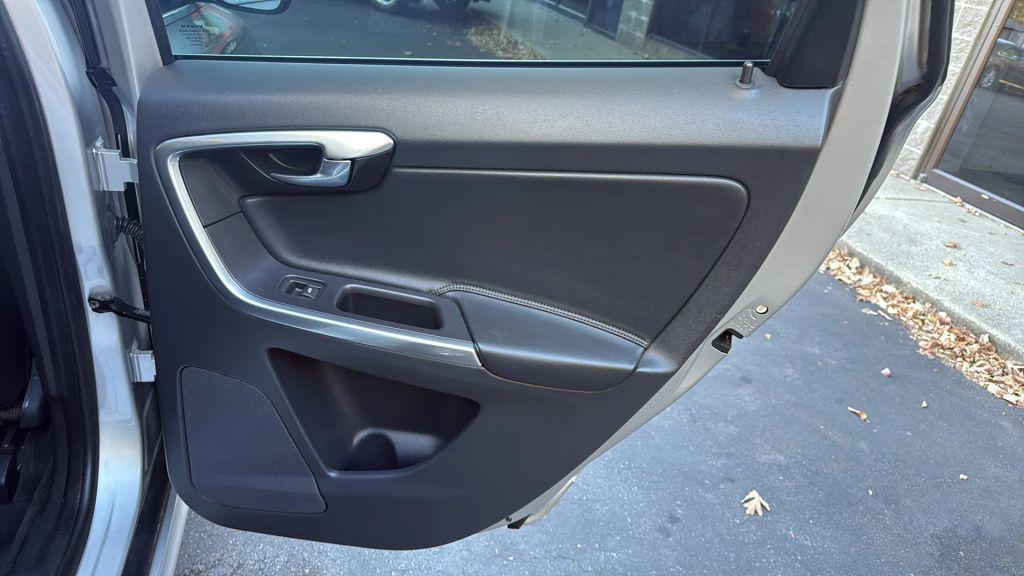 used 2016 Volvo XC60 car, priced at $13,990