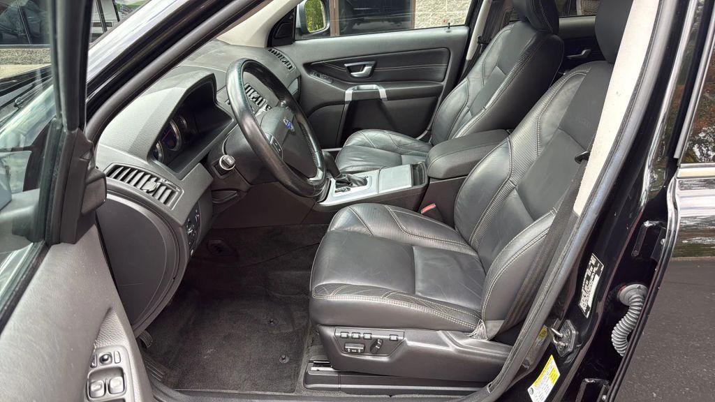 used 2013 Volvo XC90 car, priced at $14,990
