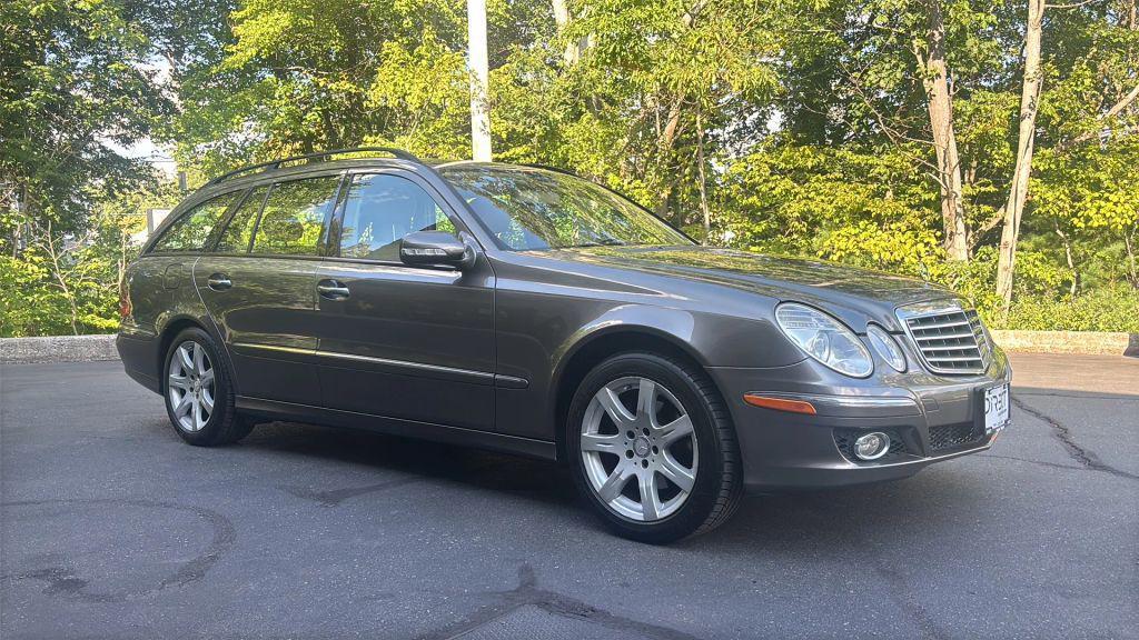 used 2008 Mercedes-Benz E-Class car, priced at $10,990