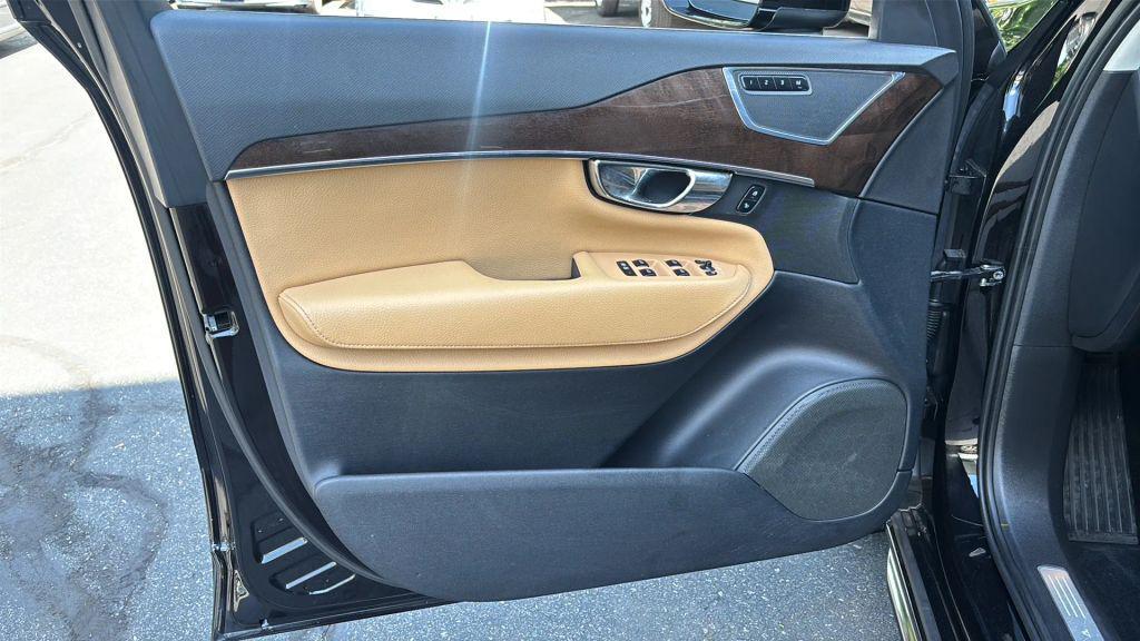 used 2016 Volvo XC90 car, priced at $13,990