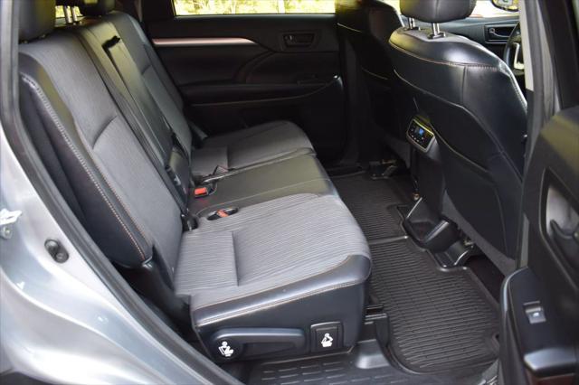 used 2016 Toyota Highlander car, priced at $15,498