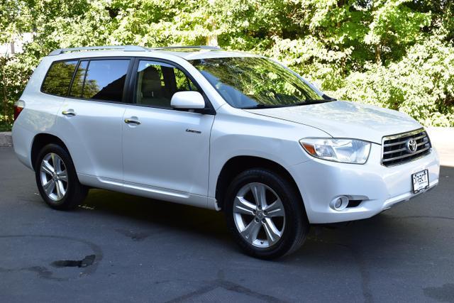 used 2008 Toyota Highlander car, priced at $11,998